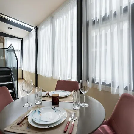 High-end Close To Old Town