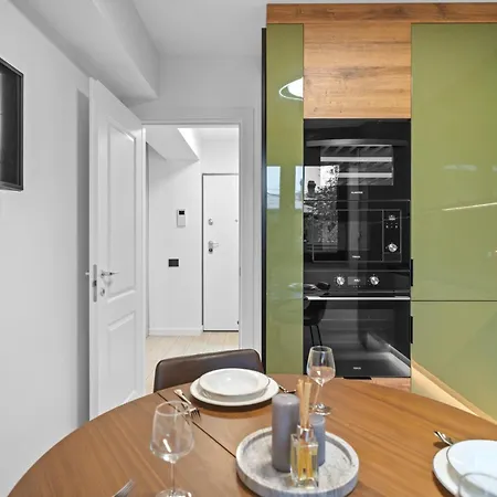 Apartment High-end Close To Old Town Bucharest