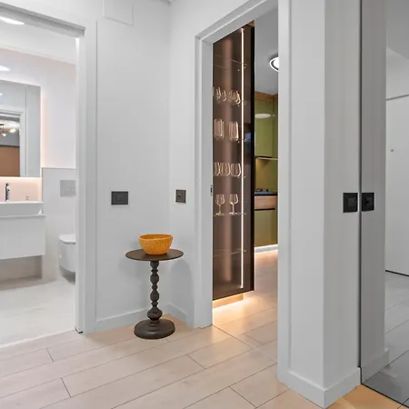 High-end Close To Old Town Appartement
