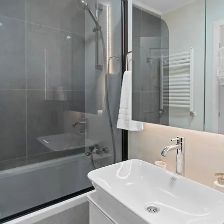 Апартаменты High-end Close To Old Town *