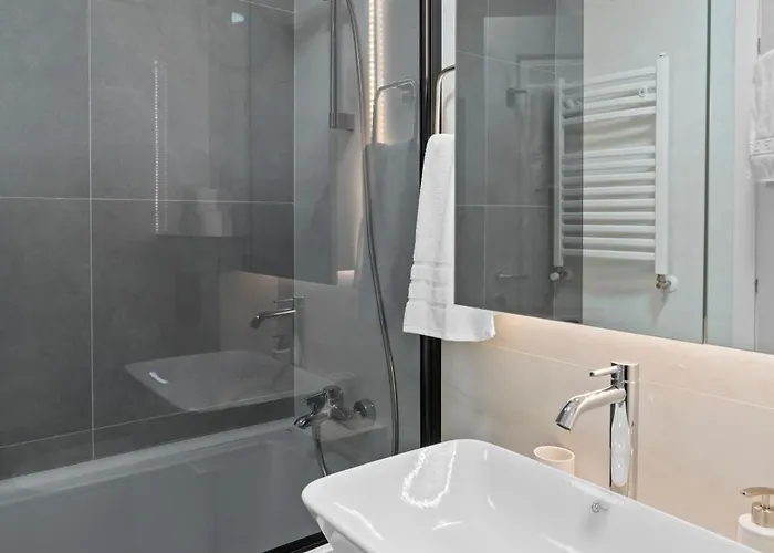 شقة High-end Close To Old Town *