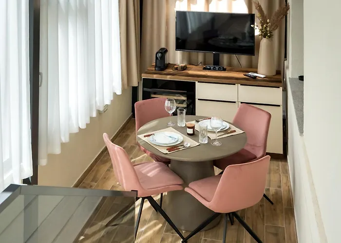 High-end Close To Old Town Bukarest