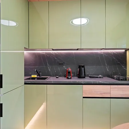 Апартаменти High-end Close To Old Town
